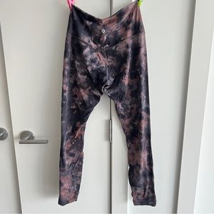 Lululemon align 25” diamond dye size 6